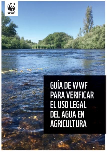 río con agua y uso legal en agricultura